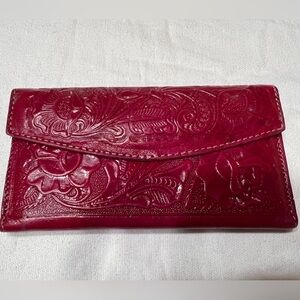 NWOT hand tooled wallet.  17B